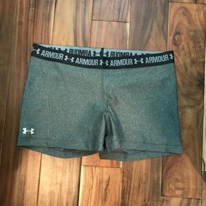 NEVER WORN Under Armour Spandex Shorts